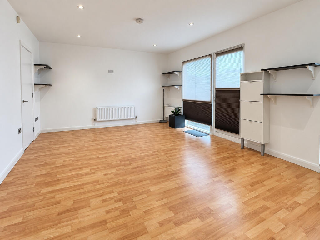 Apartment in Bournemouth - View 5
