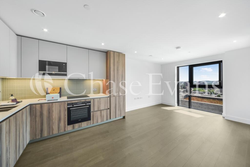 Main image of property: Hawksbury Heights, 11 Hewson Way, Elephant And Castle, London, SE17