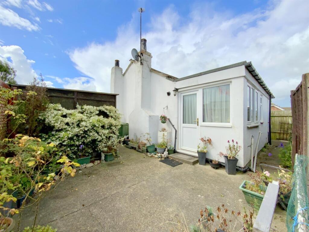 Main image of property: The Field, Old Clee, Grimsby