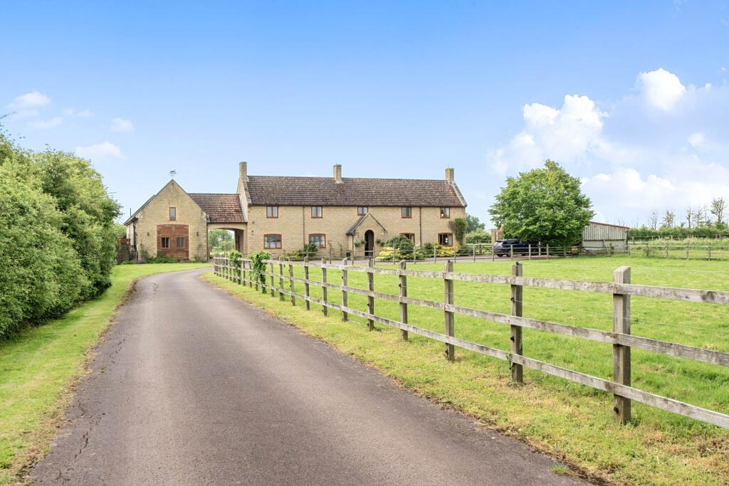 Lovington, Castle Cary, Somerset - View 2