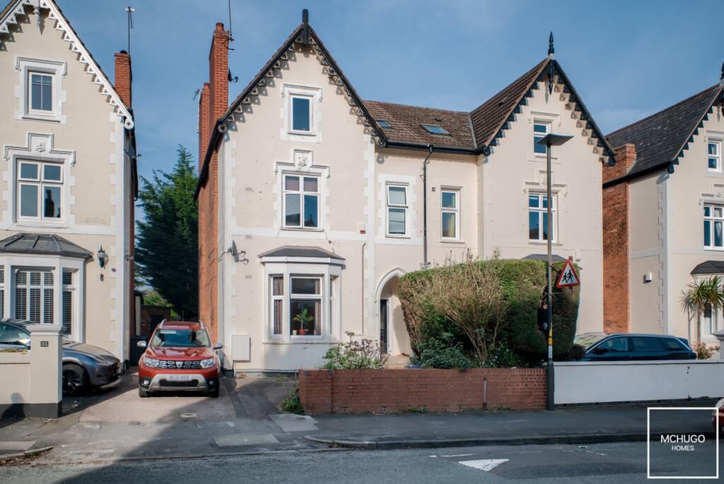 Main image of property: 31 Wentworth Road, Harborne B17 9SN