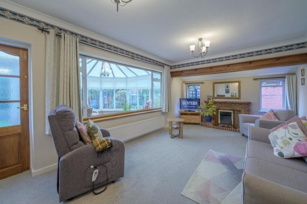 Eton Drive, Oldswinford, DY9 2LG photo 2
