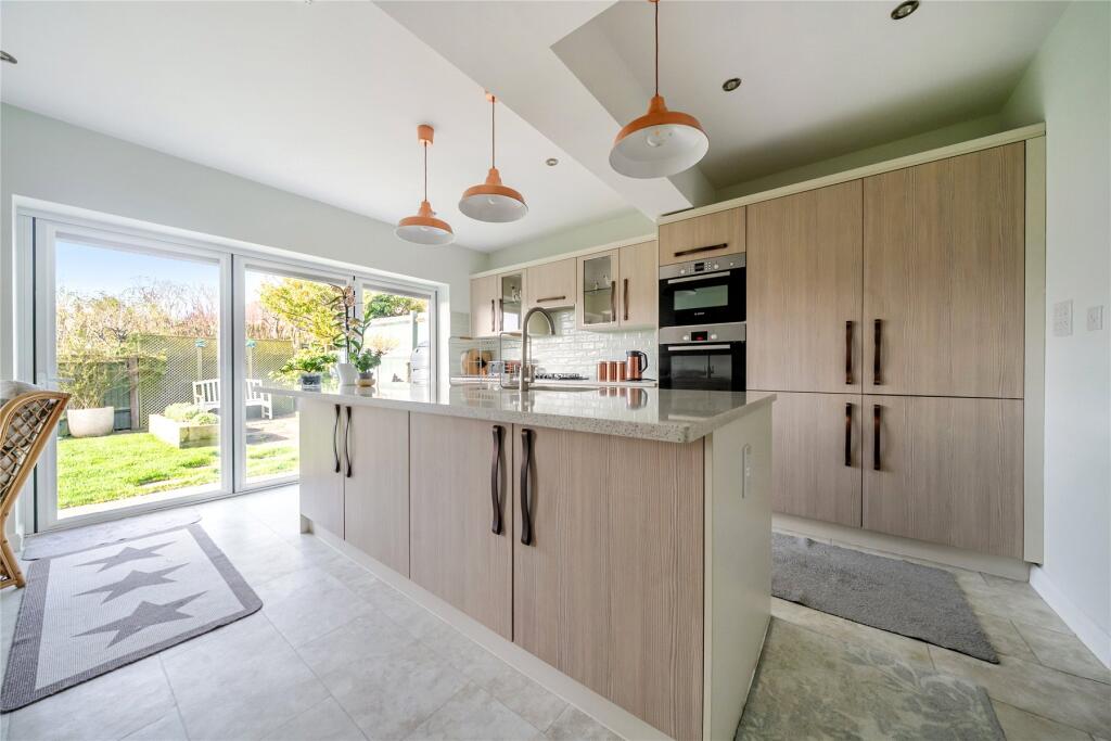 St. Leonards Rise, Orpington photo 3