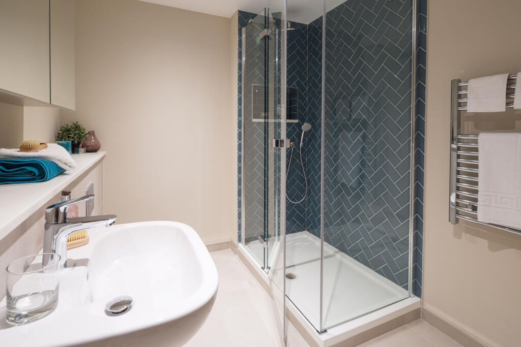 Apartment in Croydon - More
