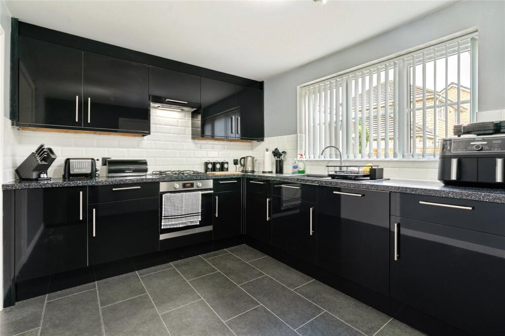 House in Burnley, Lancashire - View 3