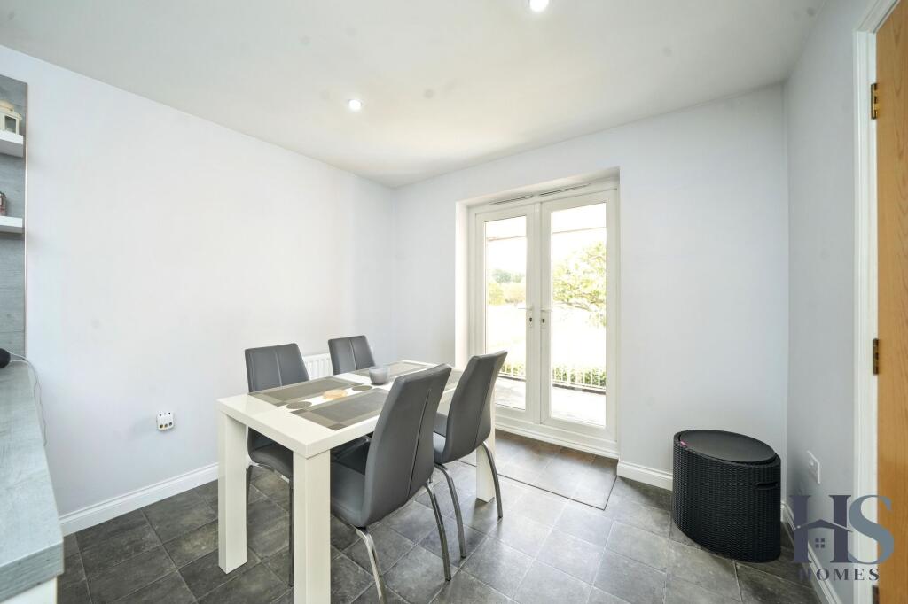 Apartment in Birmingham, Sutton Coldfield - More