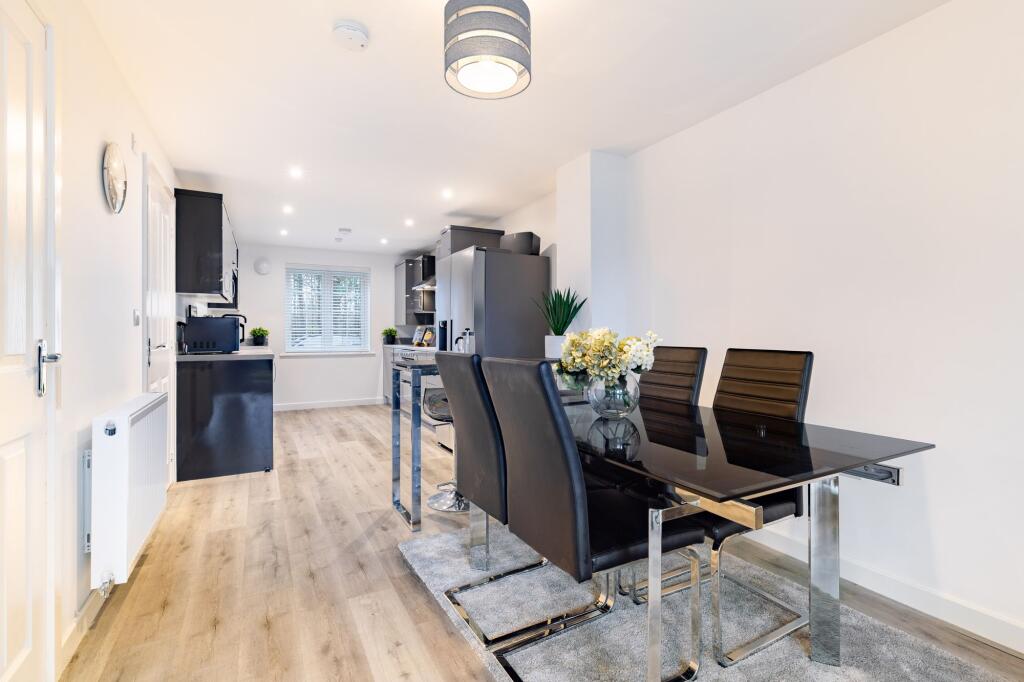 Chiltern Road, Stewartby, MK43 photo 2