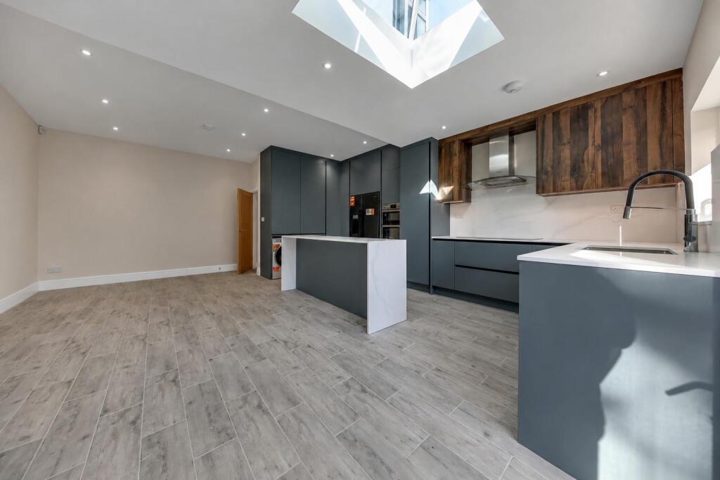 House in Ilford - View 5