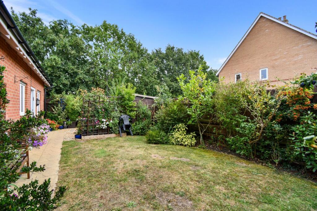 Hilton Close, Kempston, Bedford, MK42 photo 3