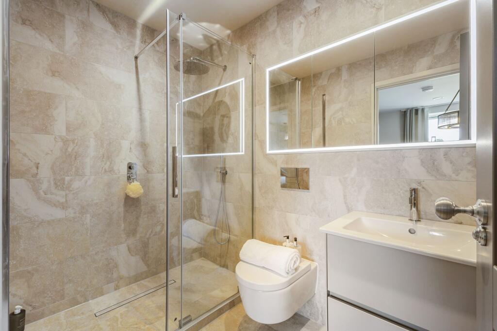 Apartment in Chichester, Easebourne - View 3
