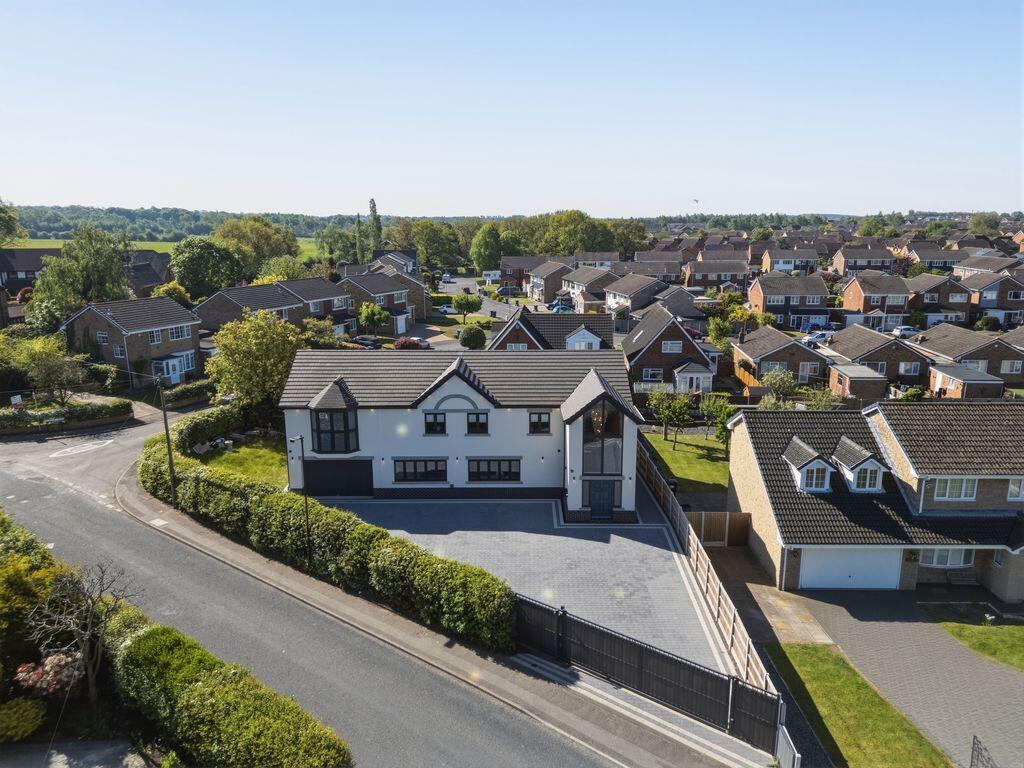 Main image of property: Hawthorns, Littleworth Lane, Rossington