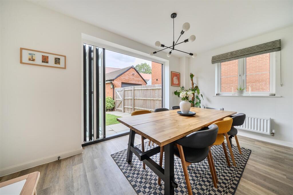House in Southampton - View 2