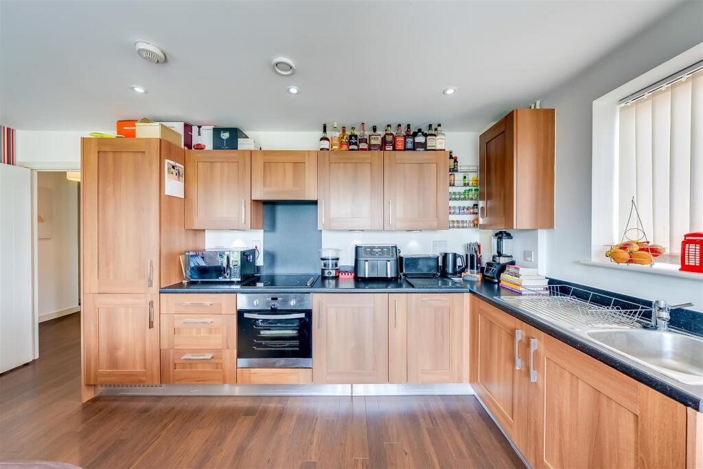 Apartment in London - View 4