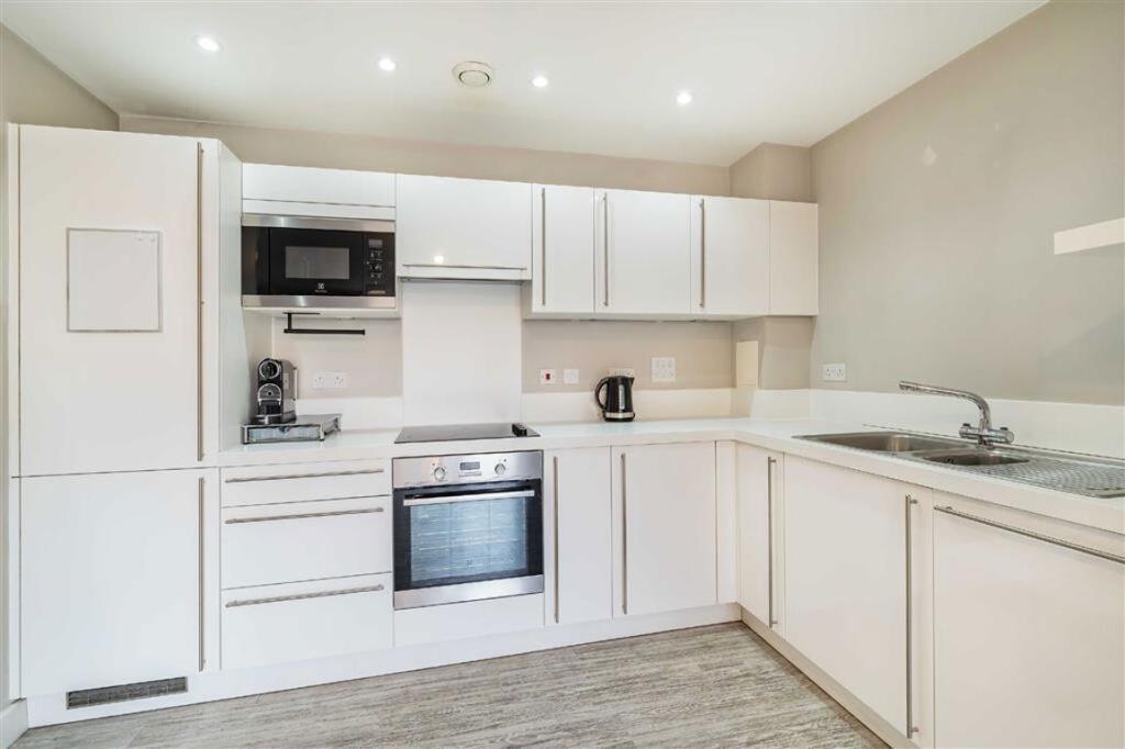 Apartment in London - View 2