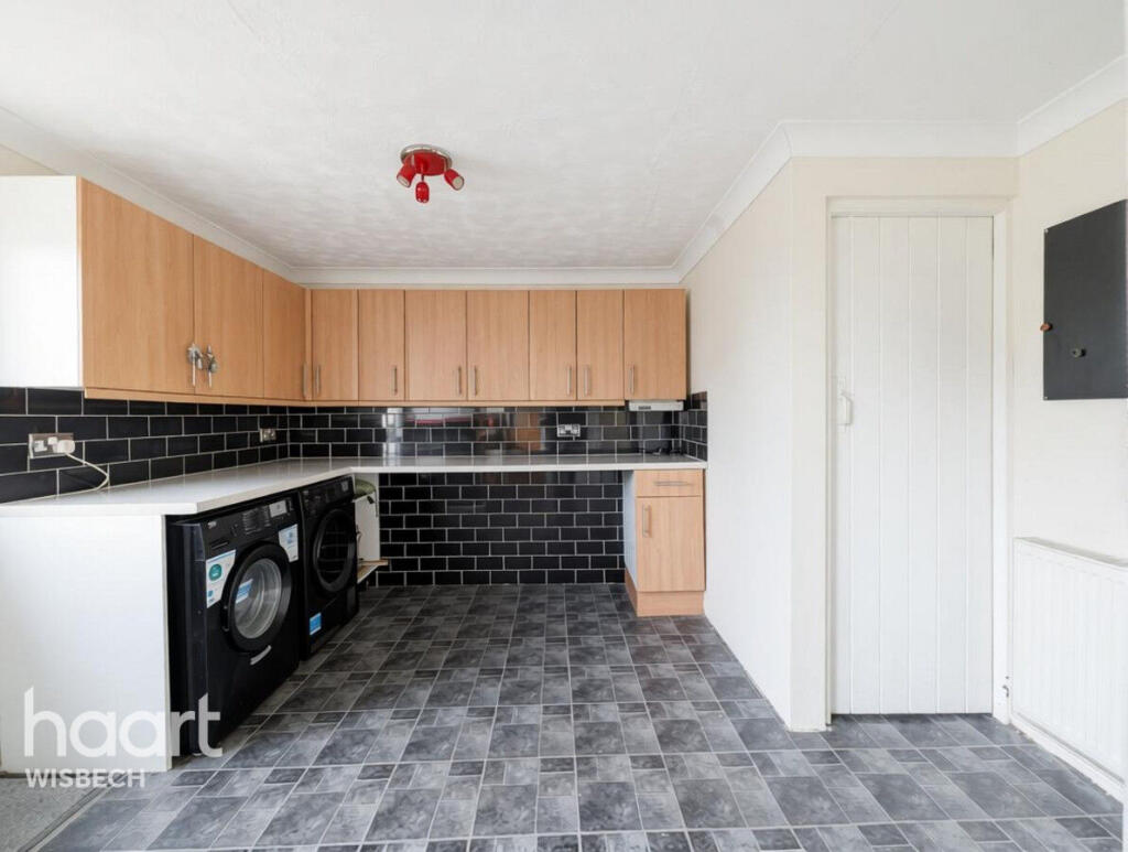 House in Peterborough - View 5