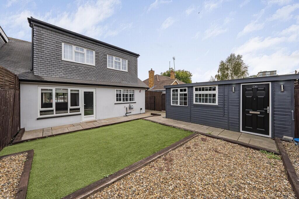 House in Southall - View 5