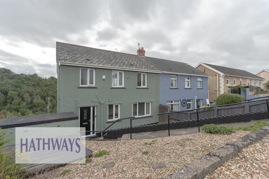 House in Newport - View 5