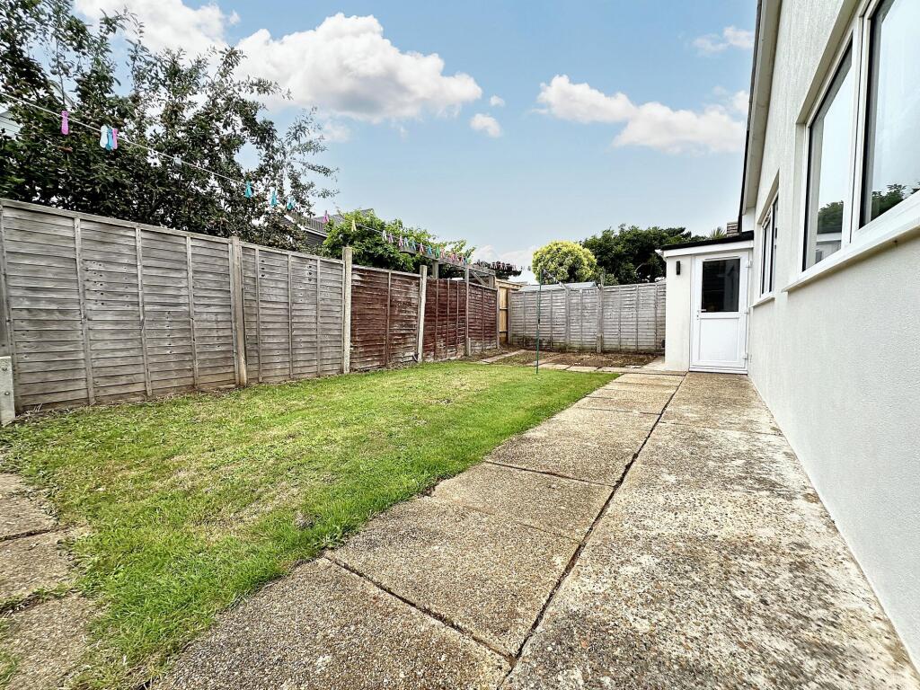 Malines Avenue, Peacehaven, BN10 7RL photo 3