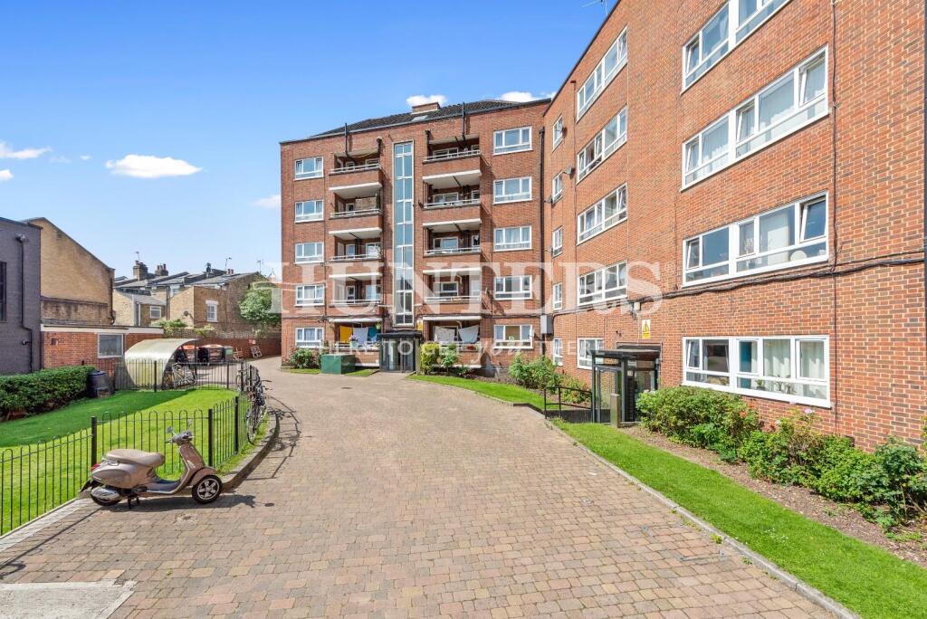Apartment in London - View 2