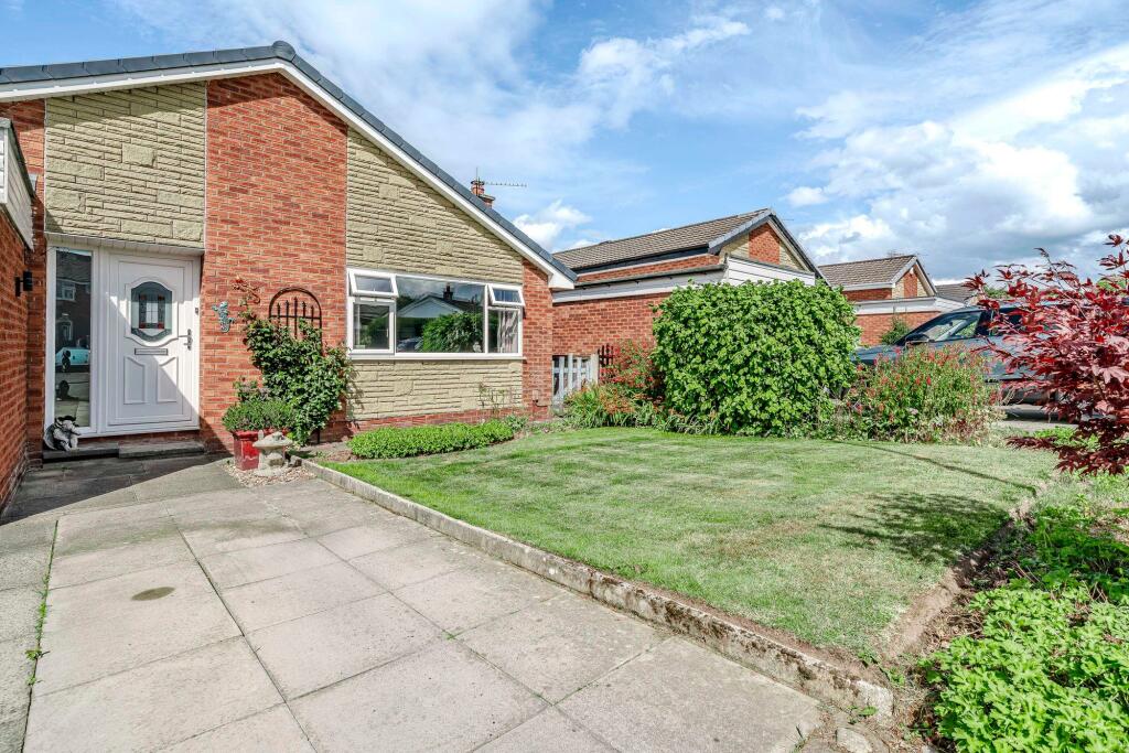 House in Preston - More