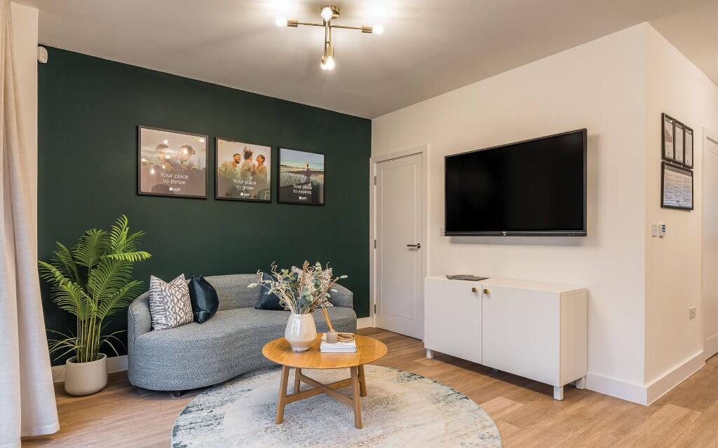Ivydene Avenue,
Whitstable,
Kent
CT5 3FS photo 3