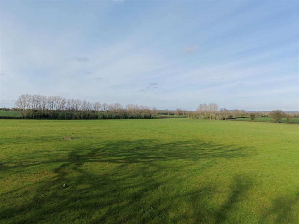 Main image of property: Darlingscott Road, Darlingscott, Shipston-on-Stour