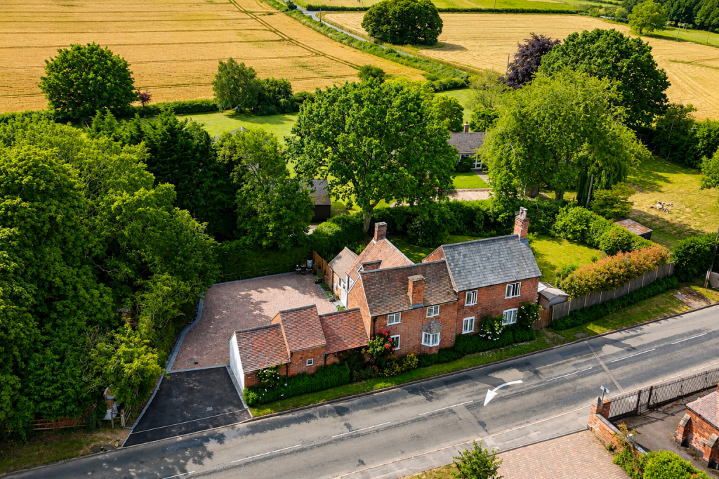 Main image of property: Ivy Cottage, Main Street, Peckleton, Leicestershire