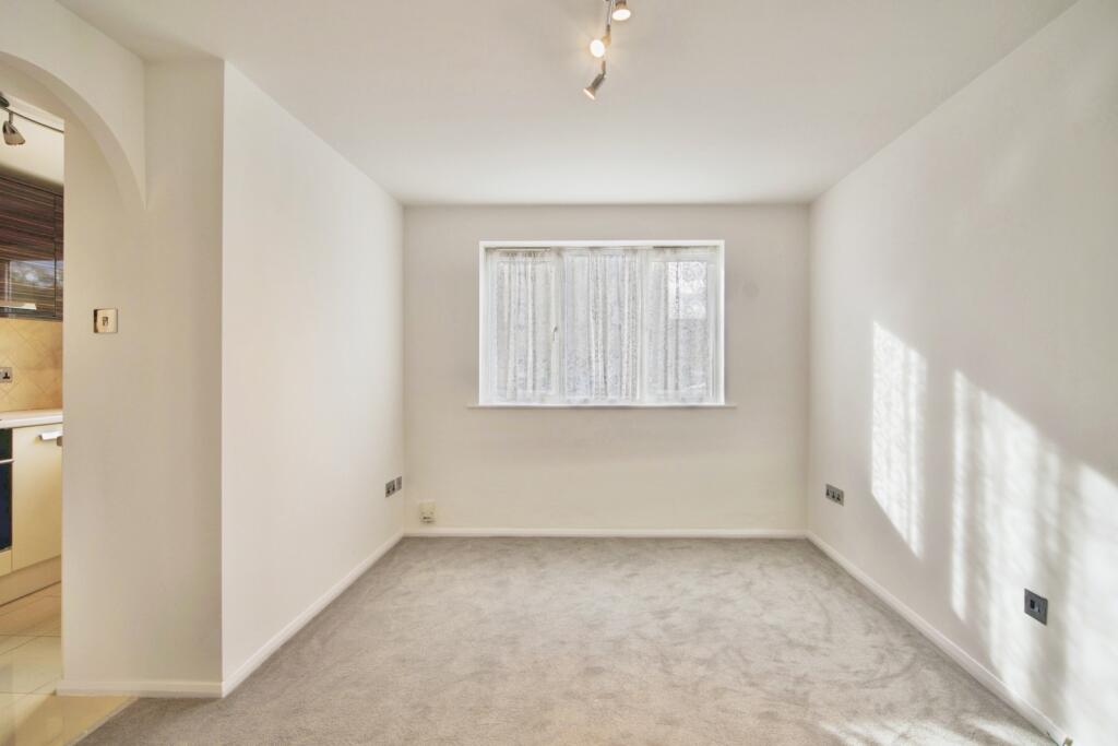 Apartment in London - View 2