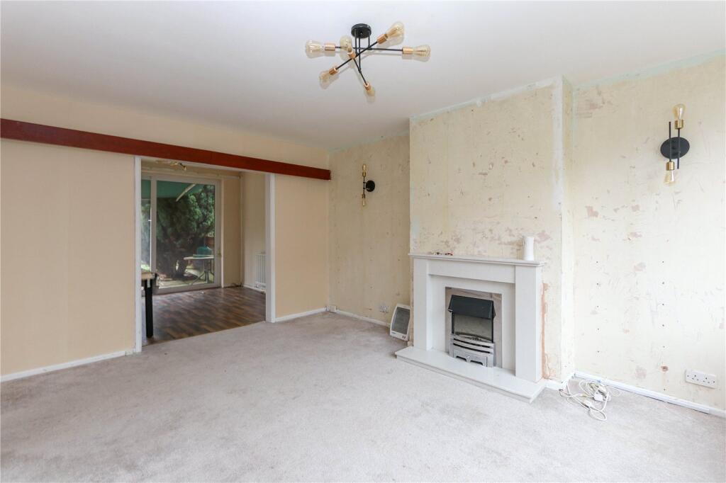 Crantock Drive, Heald Green, Stockport, Greater Manchester, SK8 photo 3