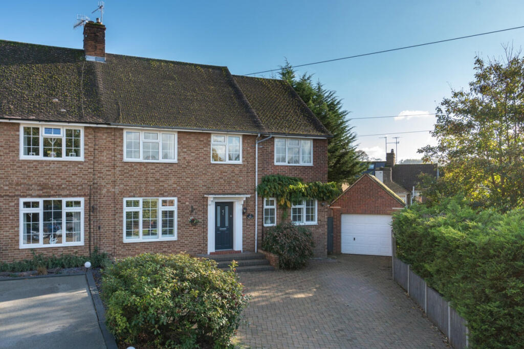Main image of property: Bishops Mead, Boxmoor, HP1