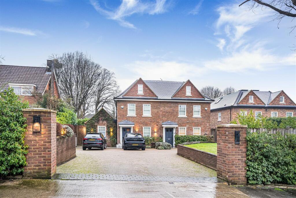 Christchurch Crescent, Radlett photo 3