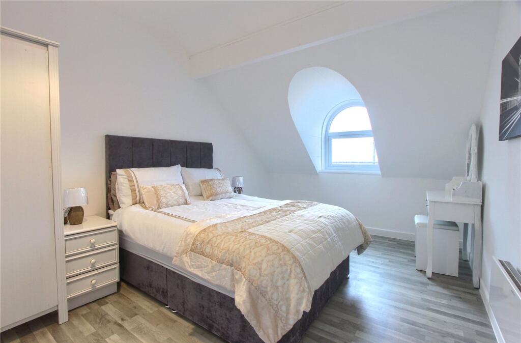 Apartment in York - More