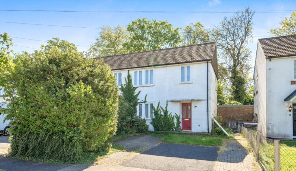 Main image of property: Aldbanks, Dunstable, Bedfordshire, LU6