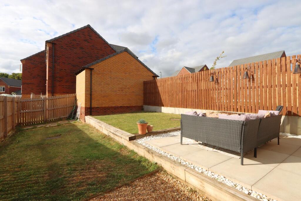 House in Bolsover, Carr Vale, Old Bolsover - More