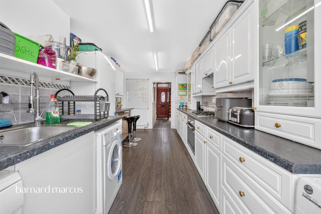 House in London - View 4