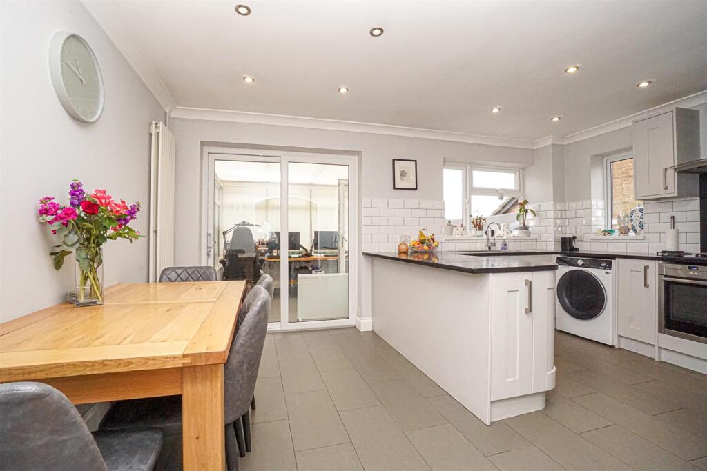 Fairfield Road, St. Leonards-on-sea photo 3