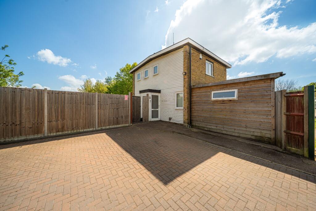 Main image of property: Cimba Wood, Gravesend, Kent, DA12