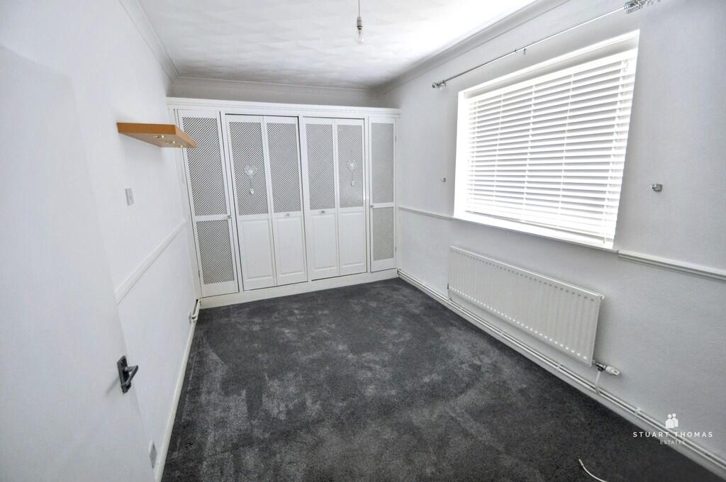 Apartment in Basildon, Great Burstead and South Green - More