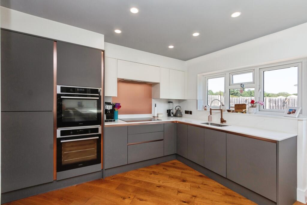 House in Blackwater, Darby Green, Yateley - More