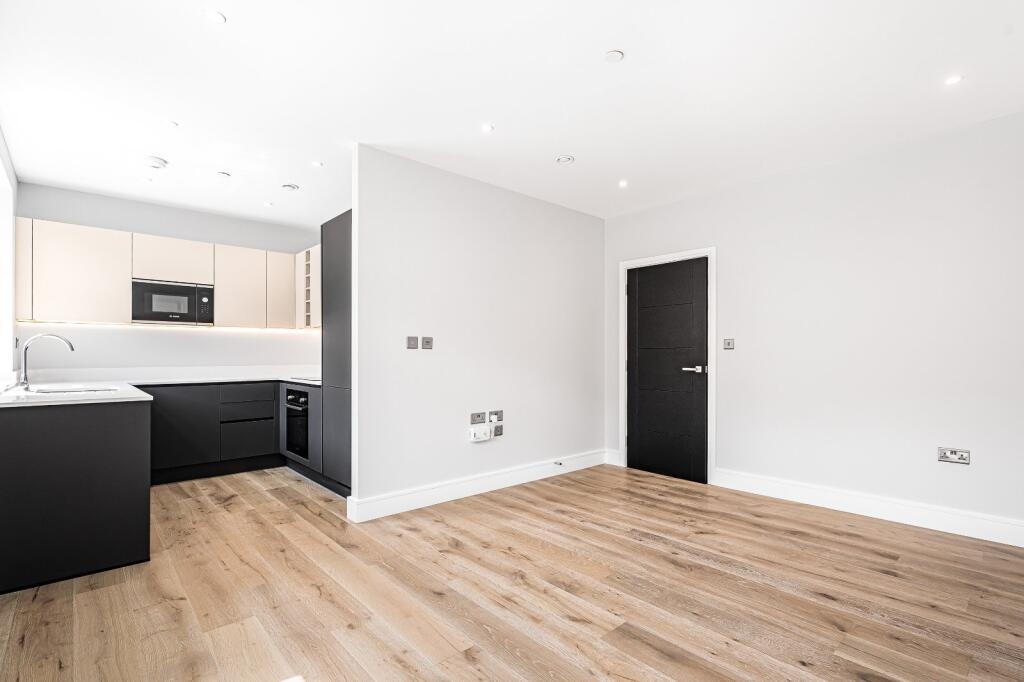 Apartment in London - View 4