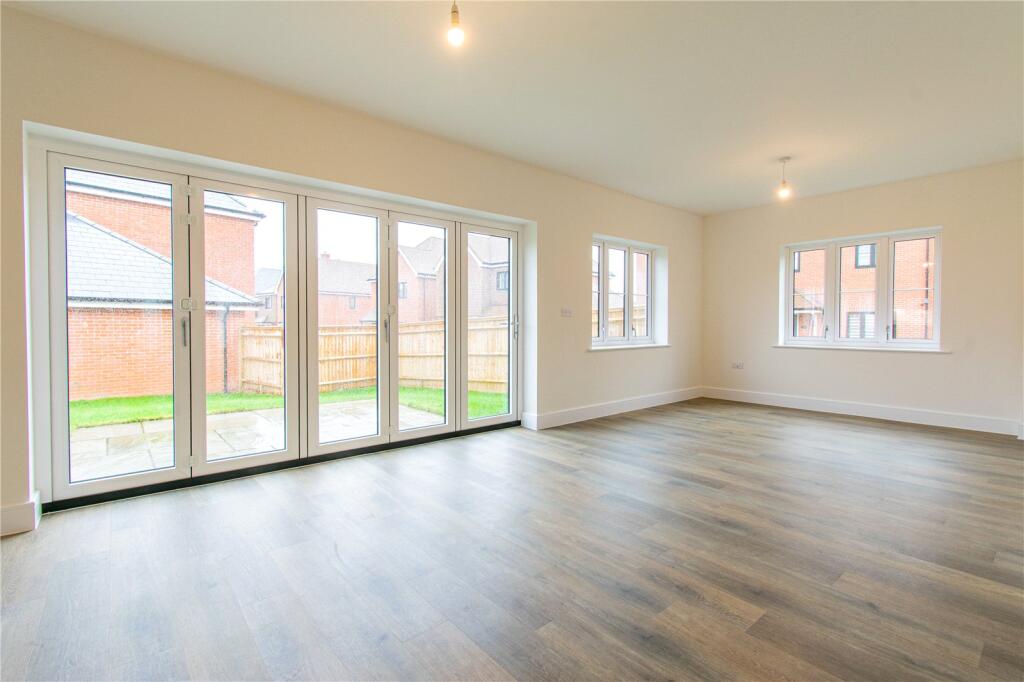 Lilly Wood Lane, Ashford Hill, Thatcham, Hampshire, RG19 photo 3