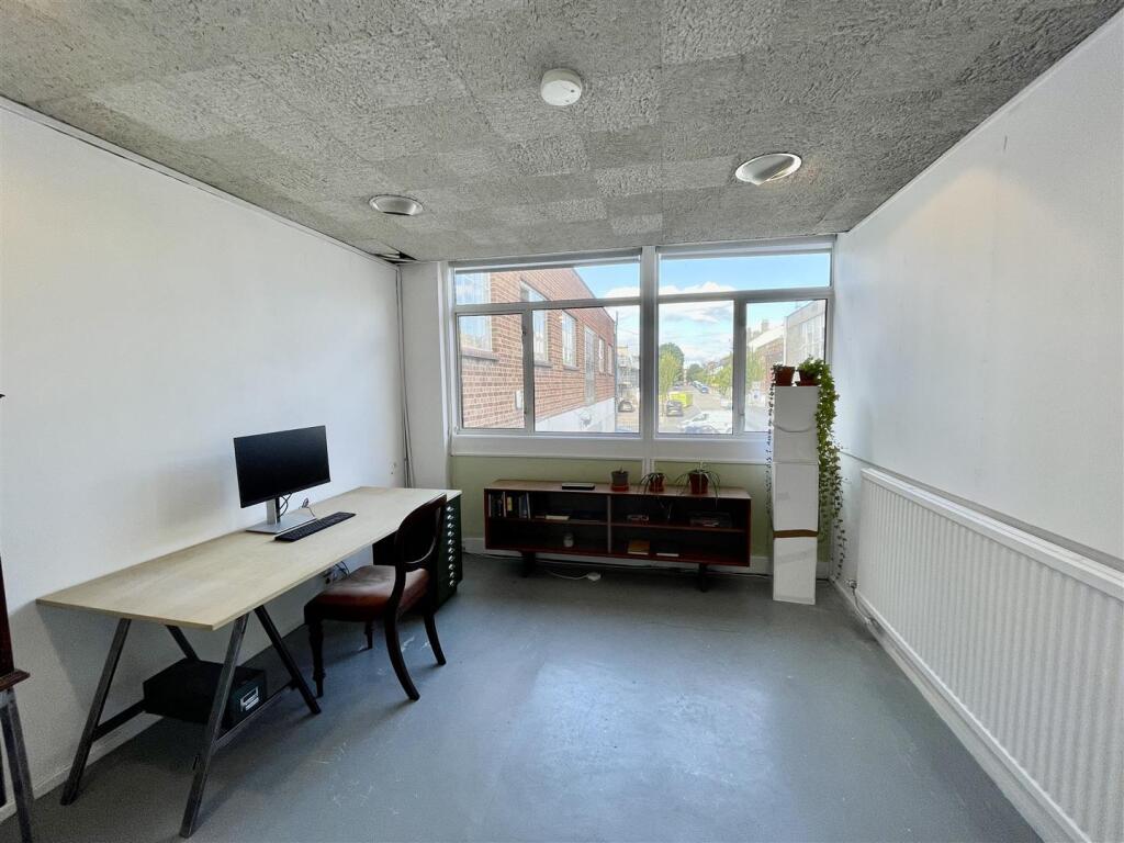 Main image of property: Hornsey Road, N19 4DR