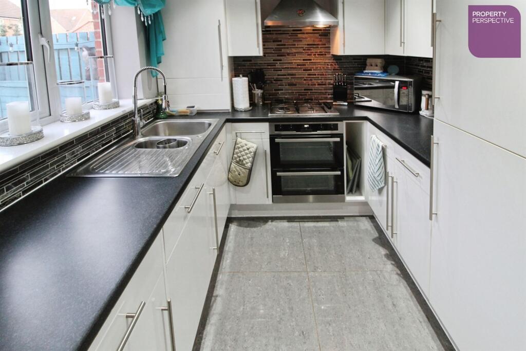 House in Doncaster, Harworth - View 3