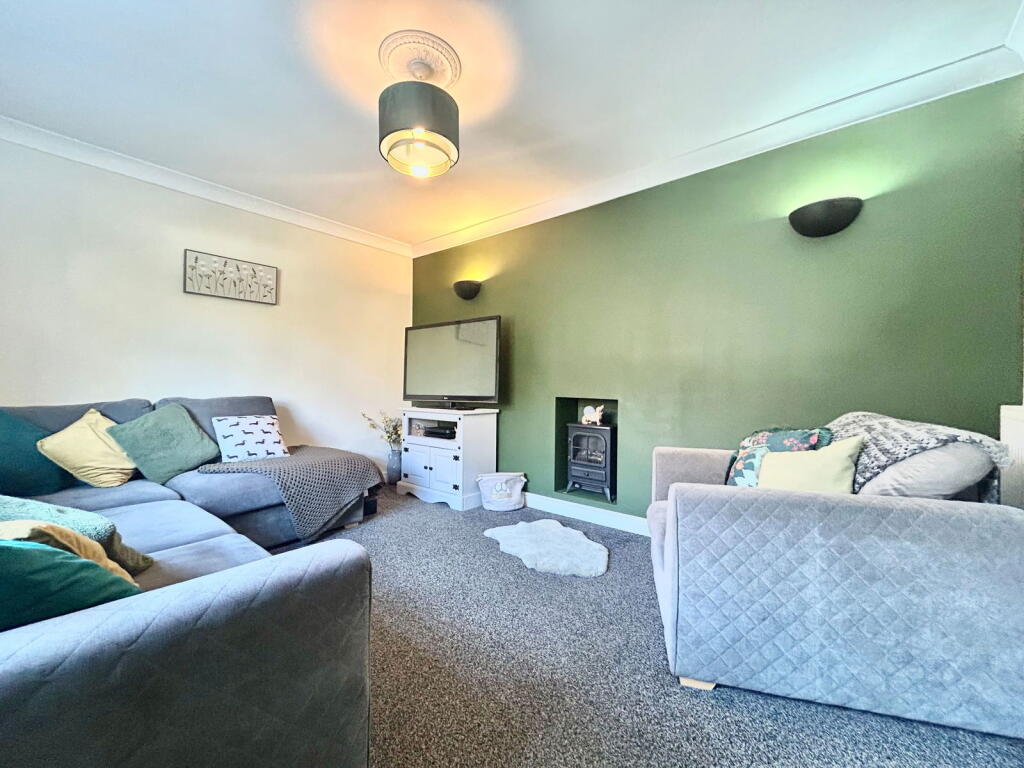 Hickmerelands Lane, Sedgley photo 2