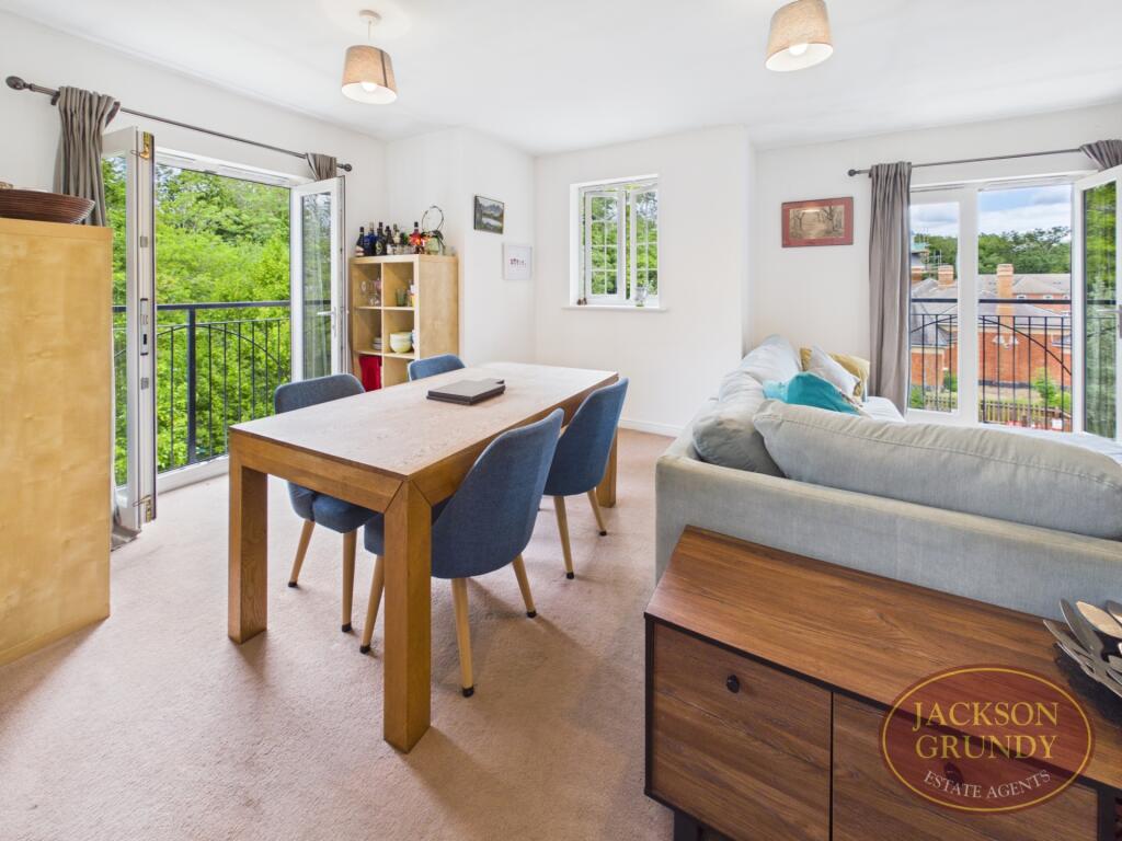 St Crispin Drive, St. Crispin's, NN5 4BL - View 6