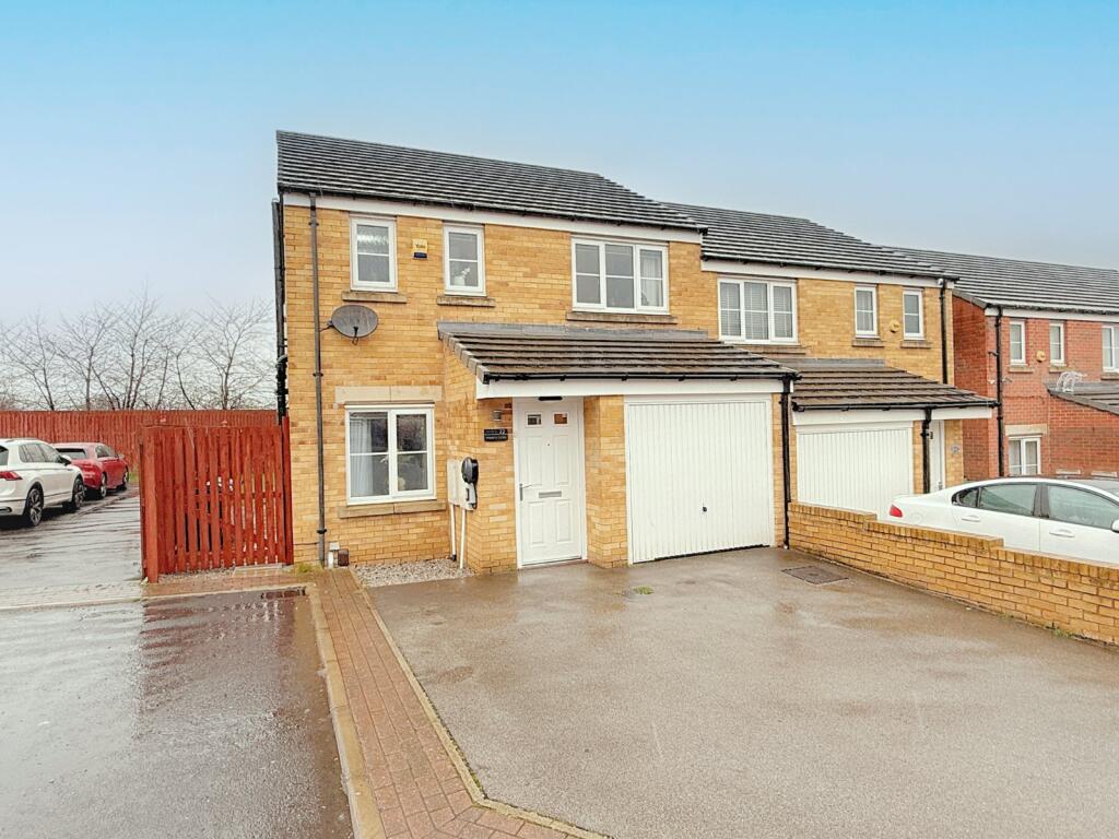 3-bed semi-detached on Forrest Close, Off Rooley Avenue, Bradford, BD6, £220,000