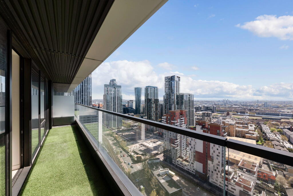 Main image of property: Bagshaw Building, The Wardian E14