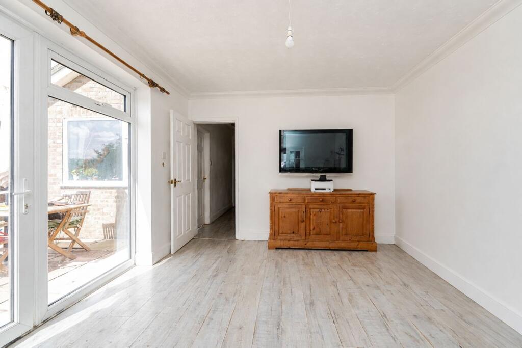 House in Peterborough - View 5