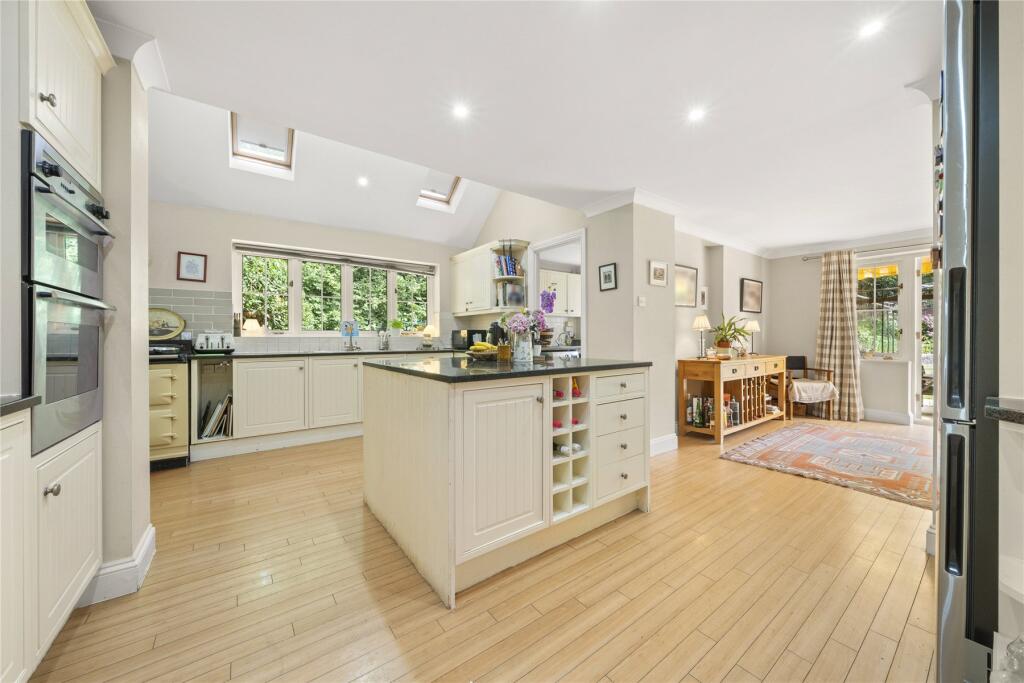 House in Tunbridge Wells, Horsmonden - View 4
