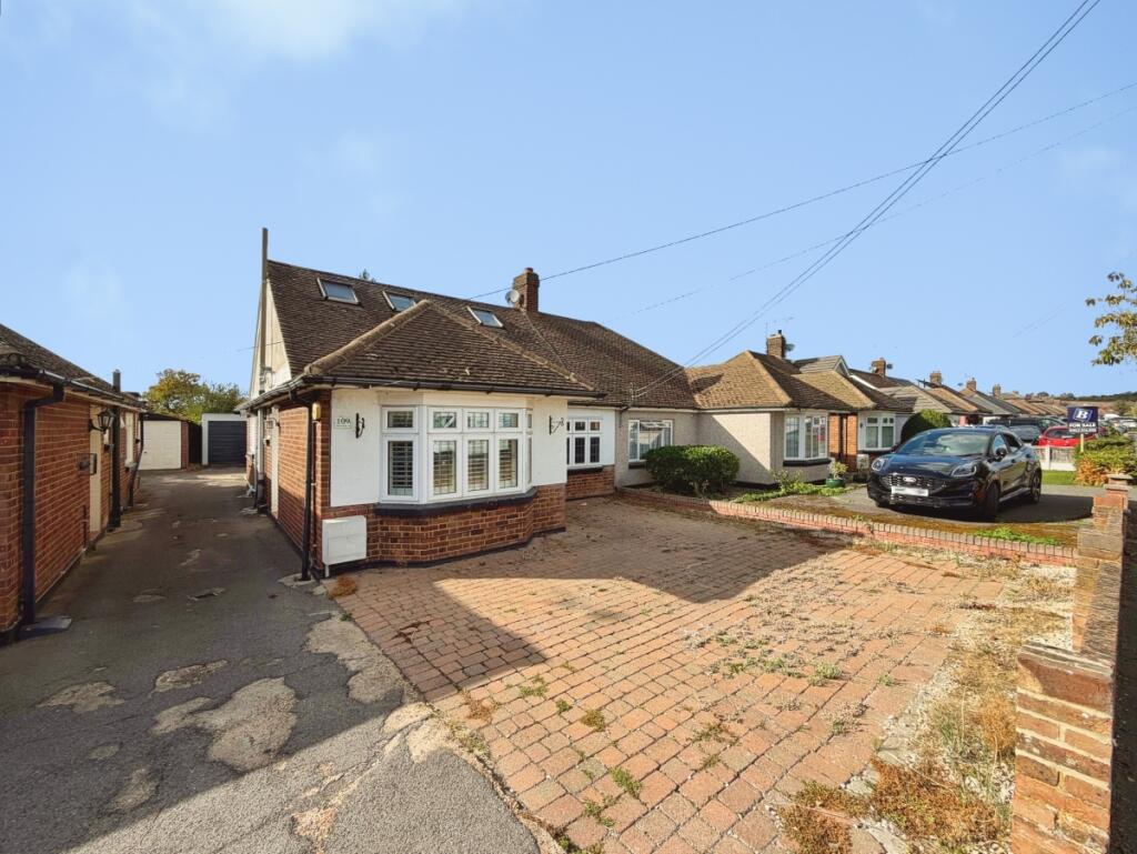 Main image of property: Thorndon Avenue West Horndon CM13